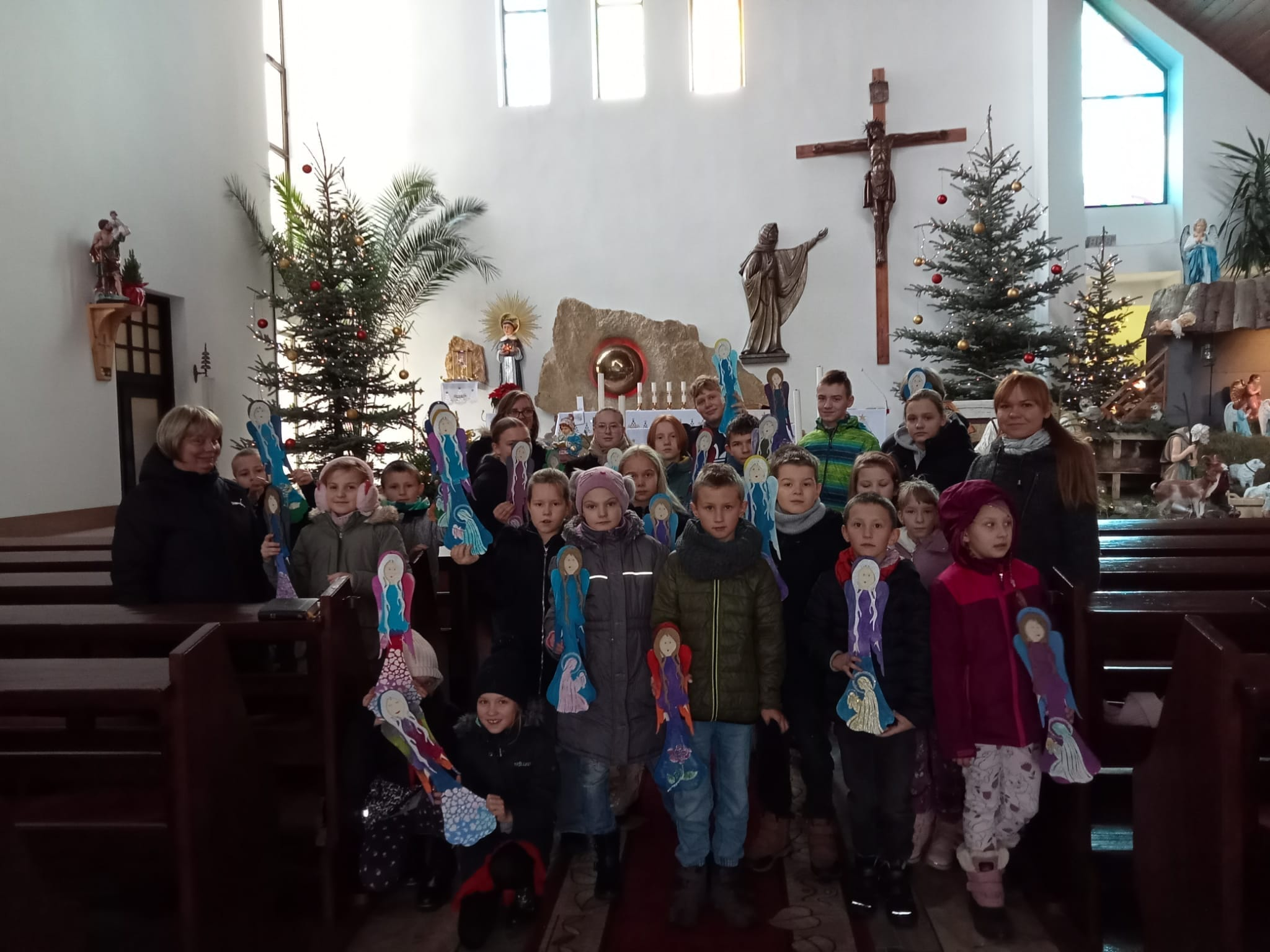 SPOTKANIE OPŁATKOWE I WARSZTATY PLASTYCZNE