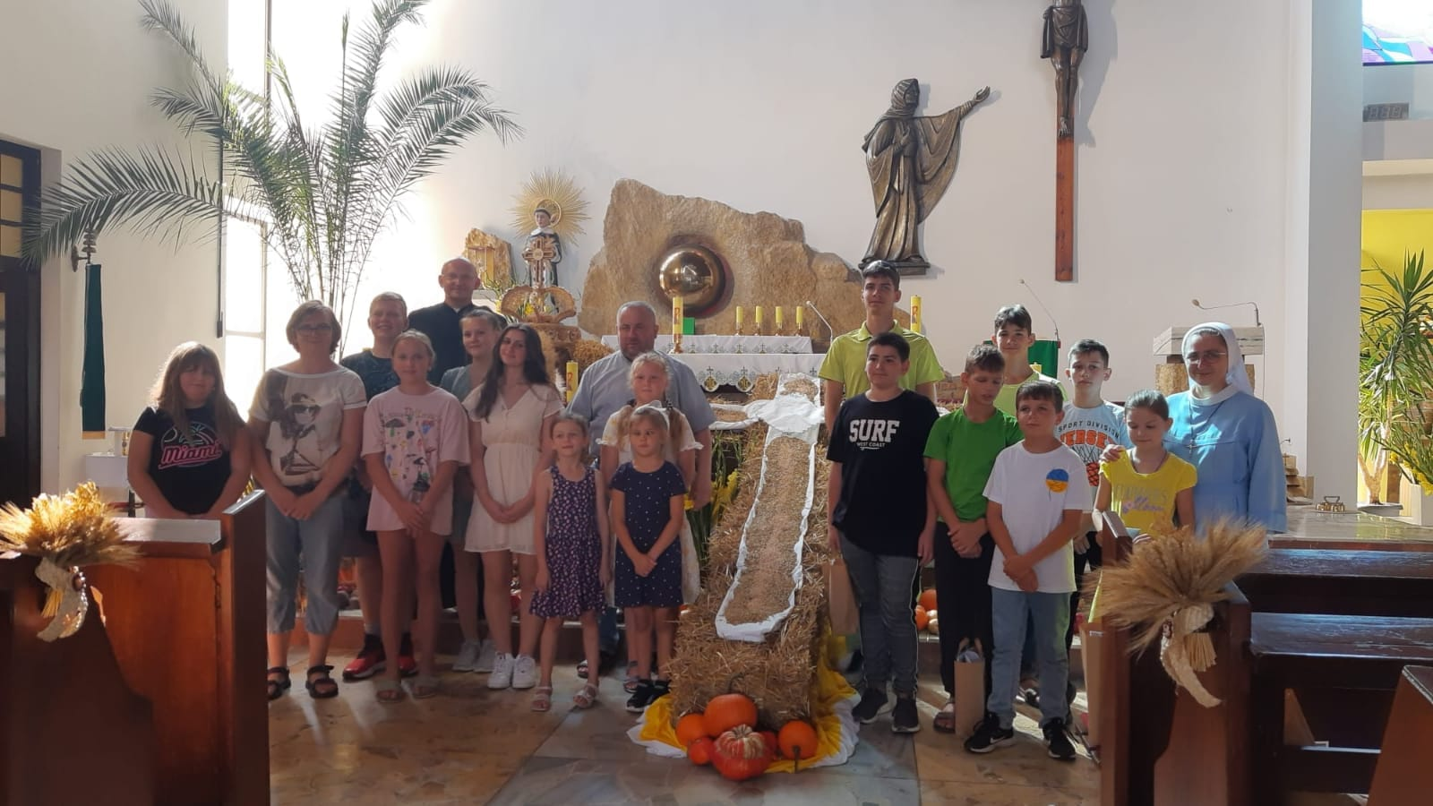 DZIECI Z DIECEZJI LWOWSKIEJ U BŁ. CZESŁAWA