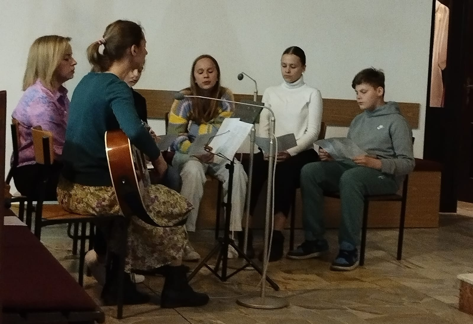 CZUWANIE MŁODZIEŻY