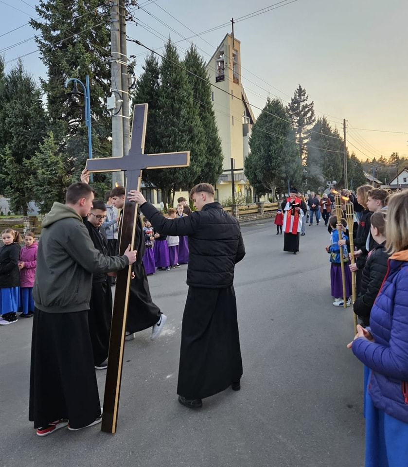 PRZESZLIŚMY DROGAMI NASZEJ WIOSKI