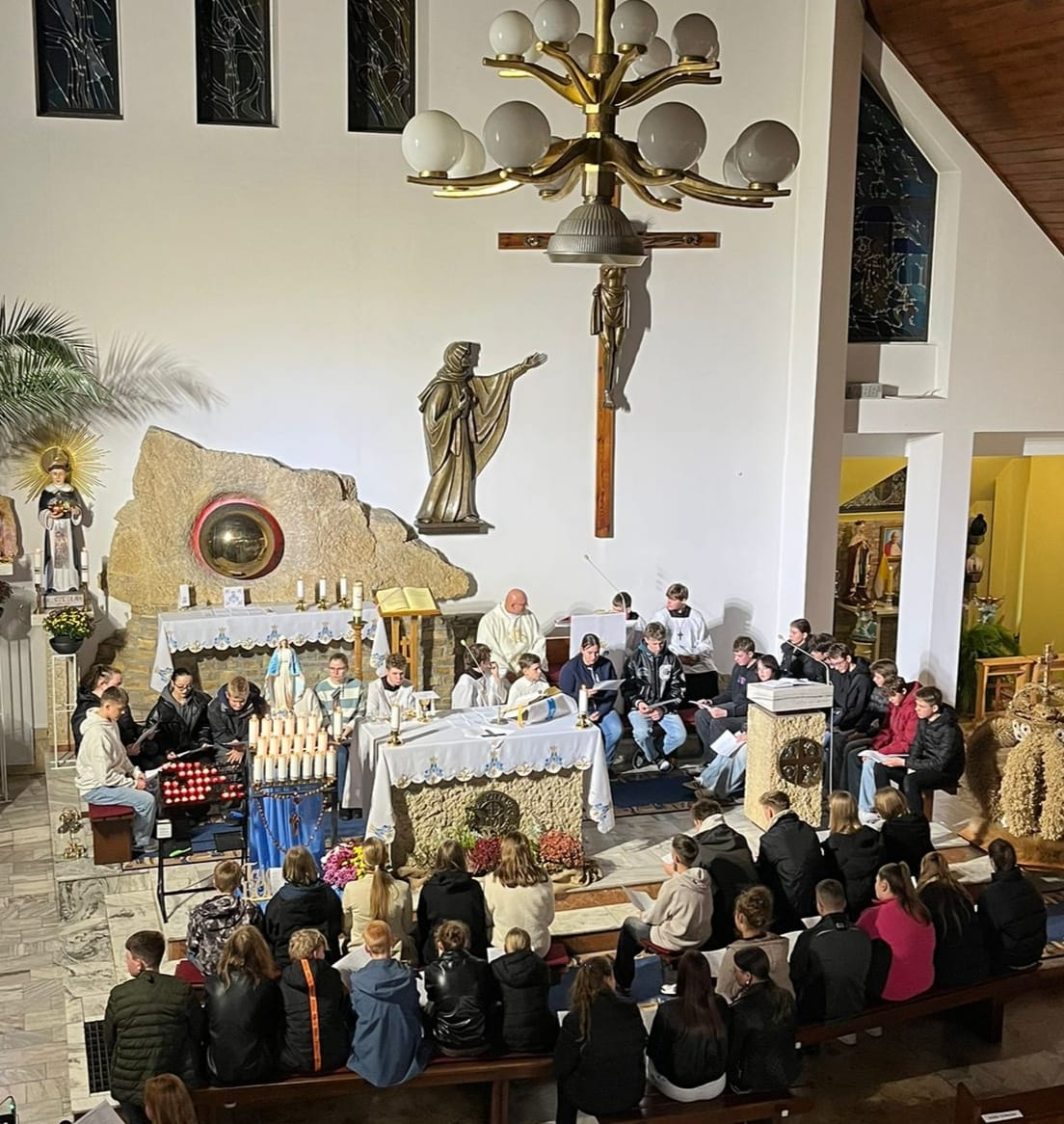 NASZA MODLITWA NA DEKANALNYM CZUWANIU MŁODZIEŻOWYM