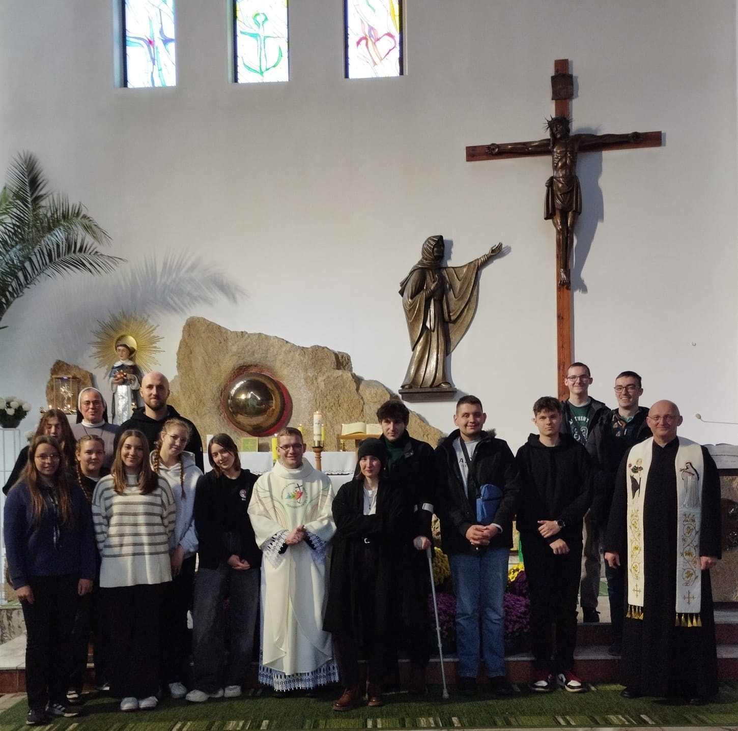 JUBILEUSZOWE PIELGRZYMOWANIE MŁODZIEŻY