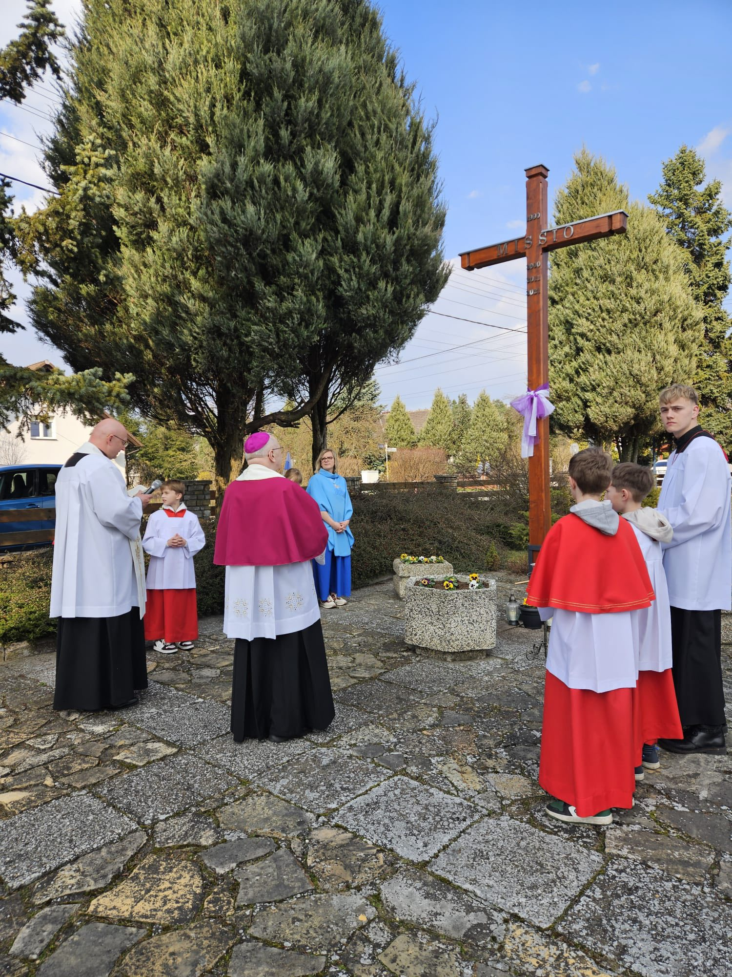 POŚWIĘCENIE NOWEGO KRZYŻA MISYJNEGO