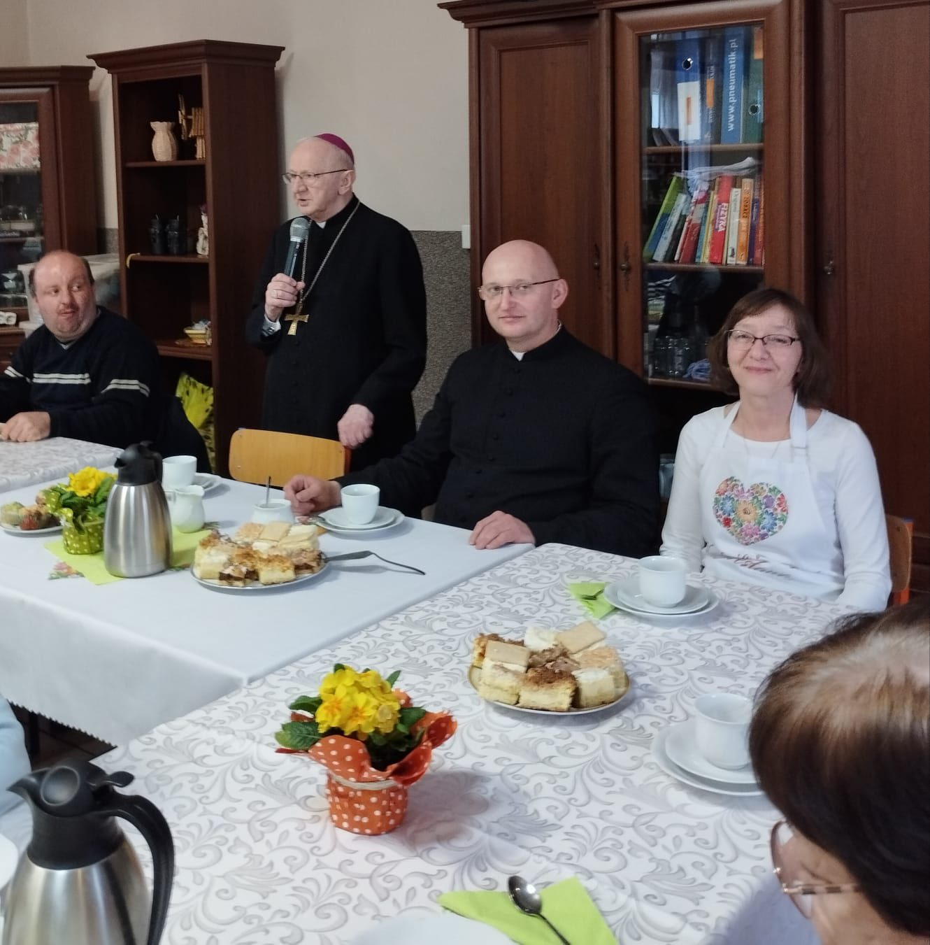 NABOŻEŃSTWO KU CZCI BŁ. CZESŁAWA ORAZ KORONKA DO MIŁOSIERDZIA BOŻEGO Z GRUPAMI PARAFIALNYMI